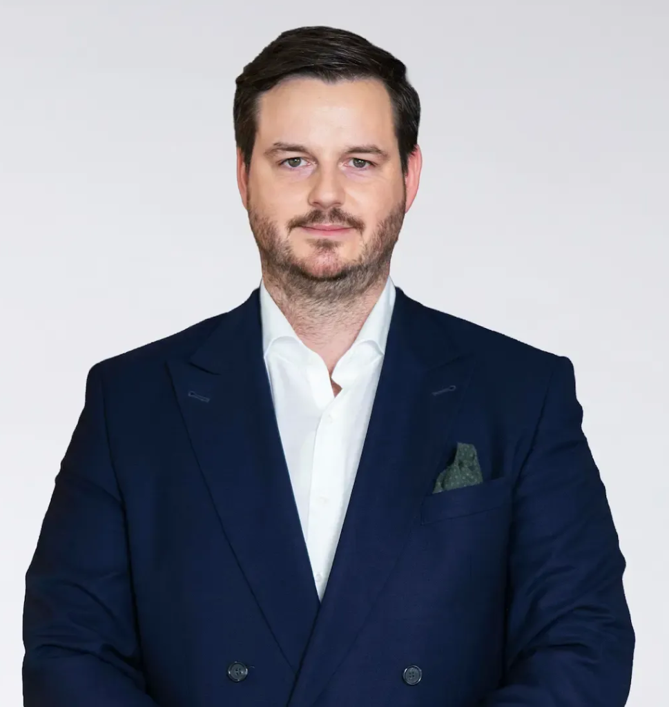 michael ewy ll.m.png